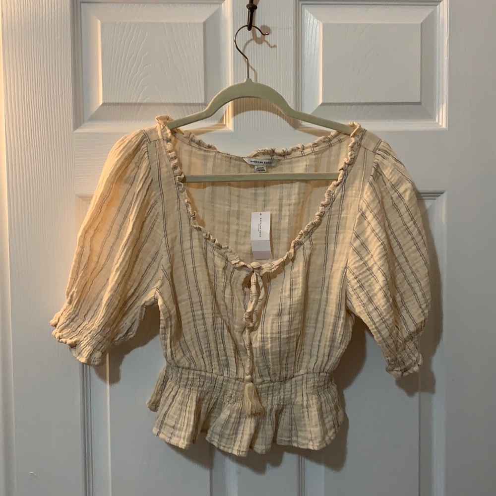 AEO Peasant blouse. NWT